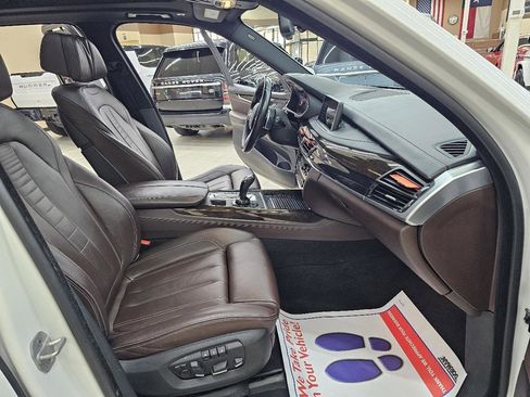 Used 2014 BMW X5 xDrive50i image 21