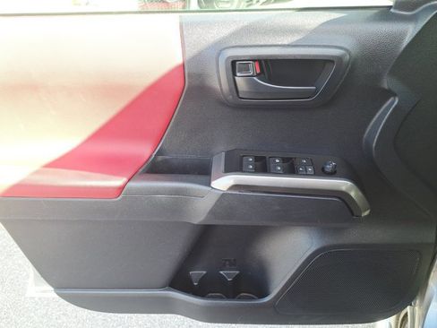 Used 2021 Toyota Tacoma SR5 image 20