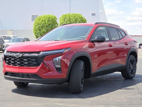 New 2026 Chevrolet Trax LT w/ Driver Confidence Package FWD image 17