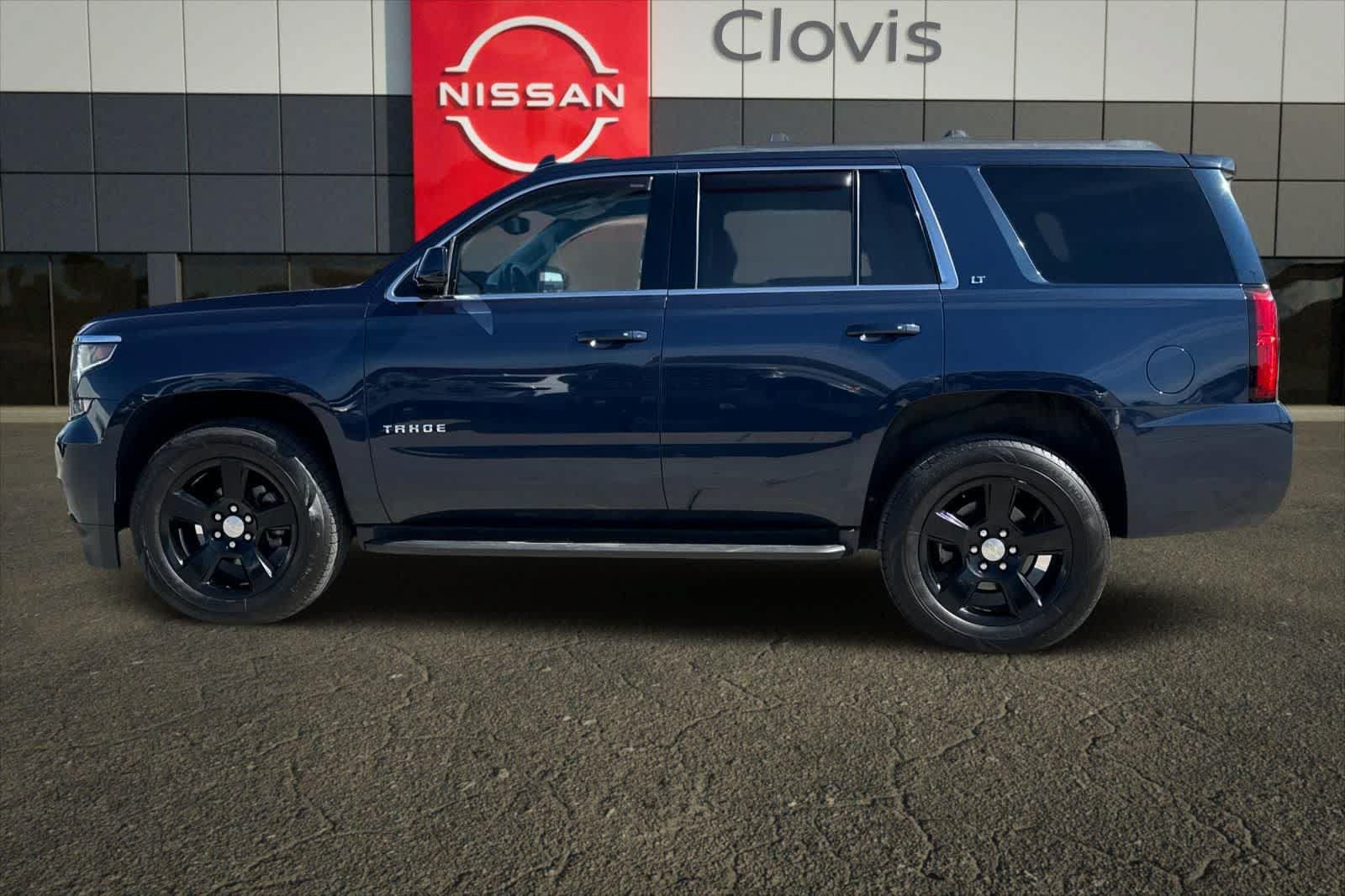 Used 2017 Chevrolet Tahoe LT w/ Luxury Package AWD/4WD image 6