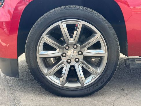 Used 2015 Chevrolet Suburban LTZ RWD image 29