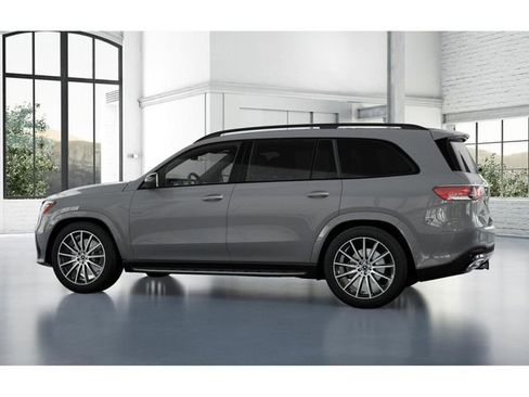 New 2026 Mercedes-Benz GLS 580 4MATIC image 32