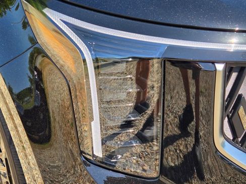 New 2026 Kia Carnival image 4