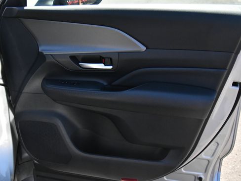 Used 2024 Toyota Grand Highlander FWD image 50