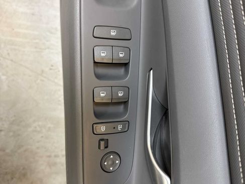Used 2025 Hyundai Elantra SEL FWD image 10