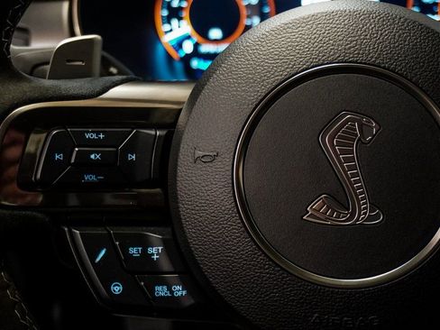 Used 2021 Ford Mustang Shelby GT500 w/ Technology Package image 25