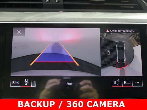 Used 2021 Audi e-tron Premium Plus w/ Premium Plus Package image 8
