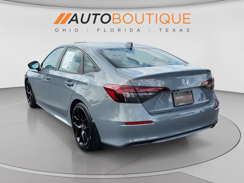 Used 2025 Honda Civic Sport image 3