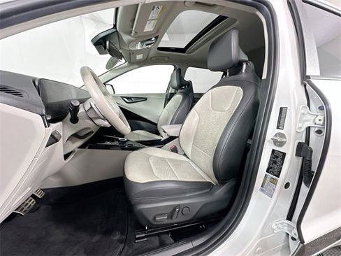 Used 2023 Kia Niro Wave w/ Wave Preserve Package image 4