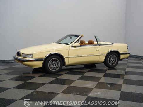 Used 1989 Chrysler TC by Maserati FWD image 6