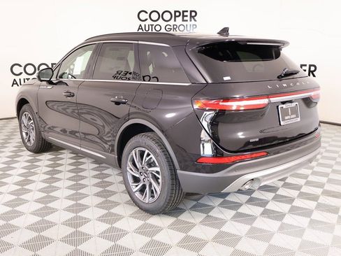 New 2026 Lincoln Corsair Premiere image 24