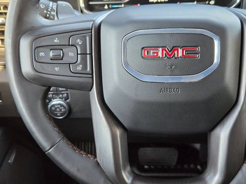 Used 2024 GMC Sierra 1500 AT4 w/ Technology Package AWD/4WD image 21