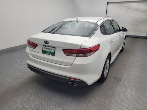 Used 2017 Kia Optima LX w/ Convenience Plus Package FWD image 7