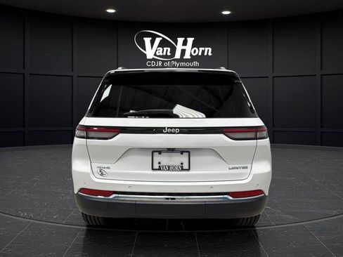 Used 2022 Jeep Grand Cherokee Limited AWD/4WD image 6