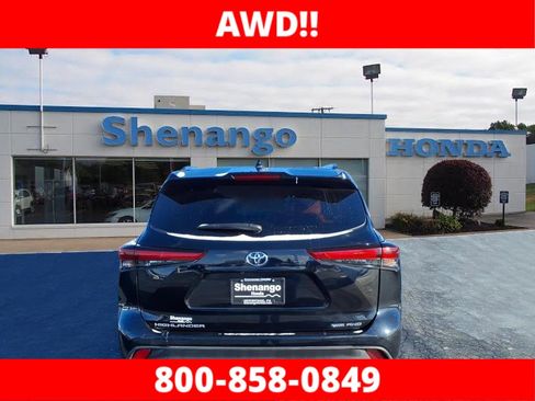 Used 2023 Toyota Highlander XSE image 4