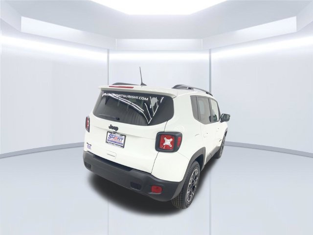 Used 2023 Jeep Renegade Latitude AWD/4WD image 4
