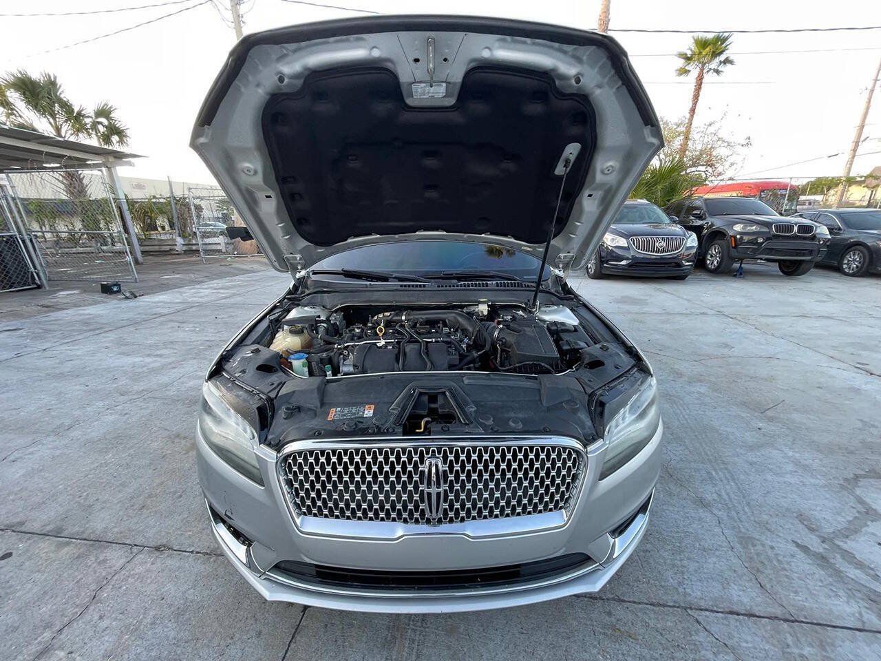 Used 2017 Lincoln MKZ Reserve FWD image 12