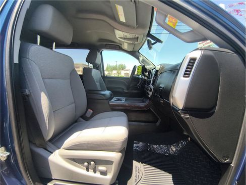 Used 2019 GMC Sierra 2500 SLE w/ SLE Preferred Package AWD/4WD image 14