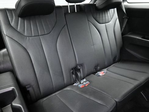 Certified 2025 Hyundai Palisade Limited image 27