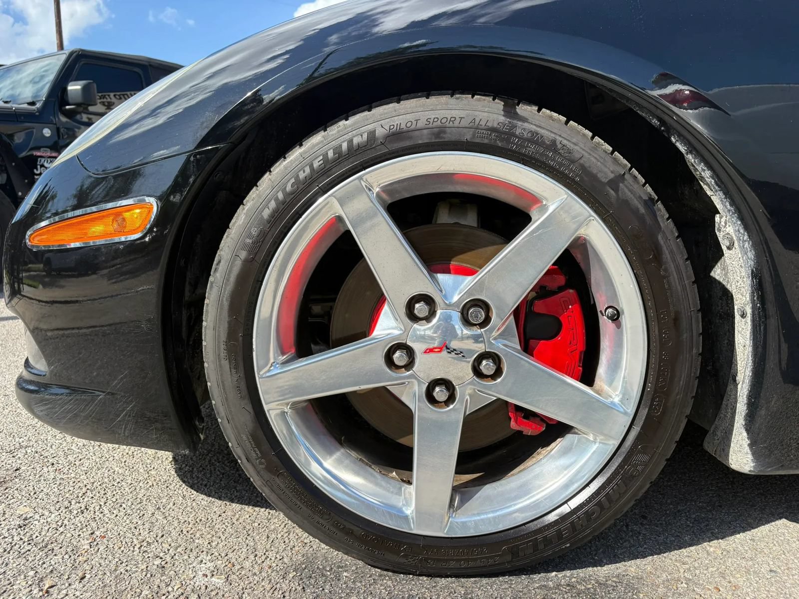 Used 2005 Chevrolet Corvette Convertible w/ Preferred Equipment Group RWD image 37