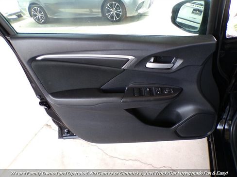 Used 2019 Honda Fit LX image 12