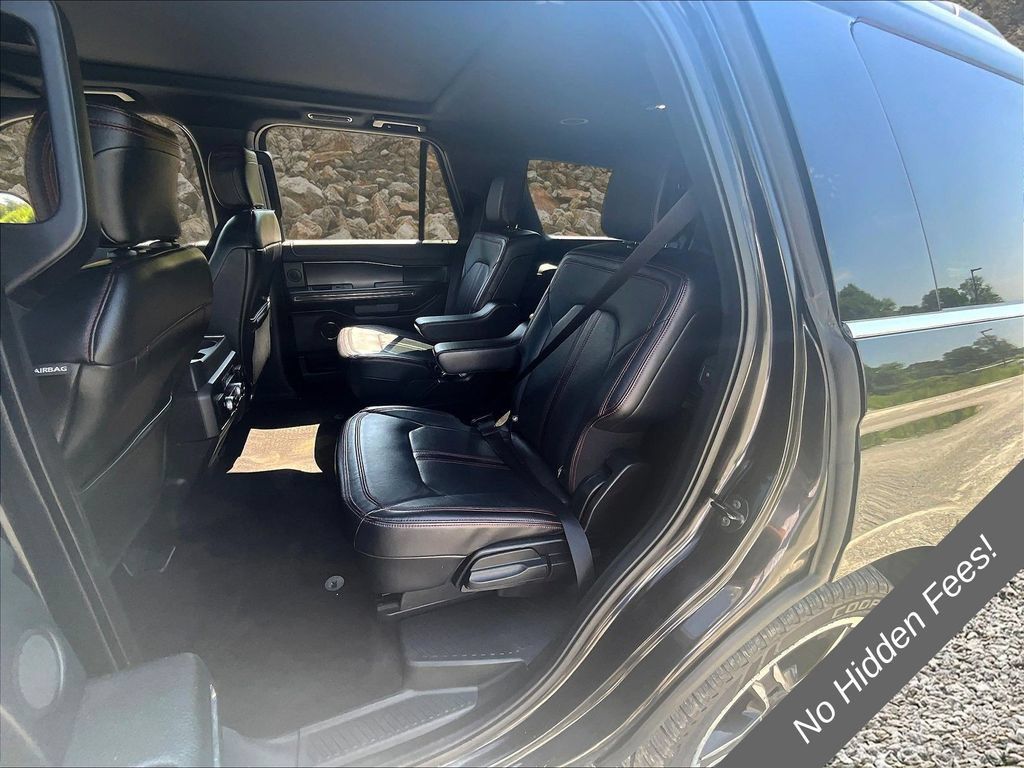 Used 2019 Ford Expedition Limited w/ Equipment Group 303A AWD/4WD image 25