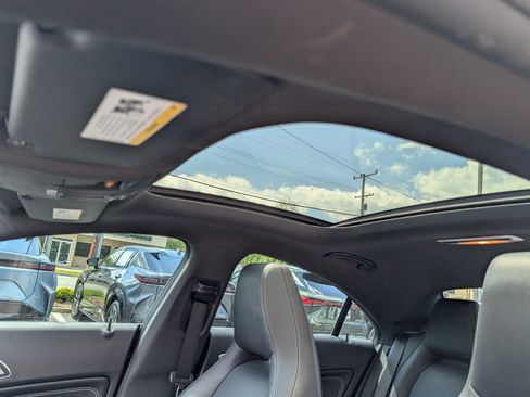 Used 2018 Mercedes-Benz CLA 250 4MATIC image 14