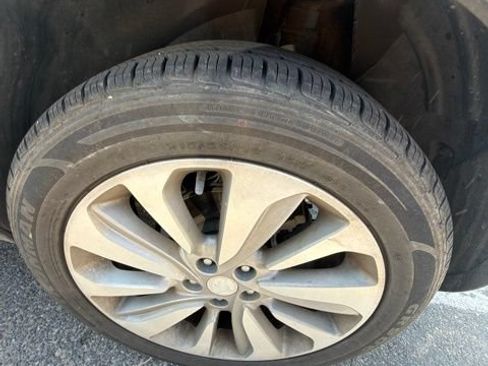 Used 2020 Buick Encore Preferred w/ Safety Package FWD image 7