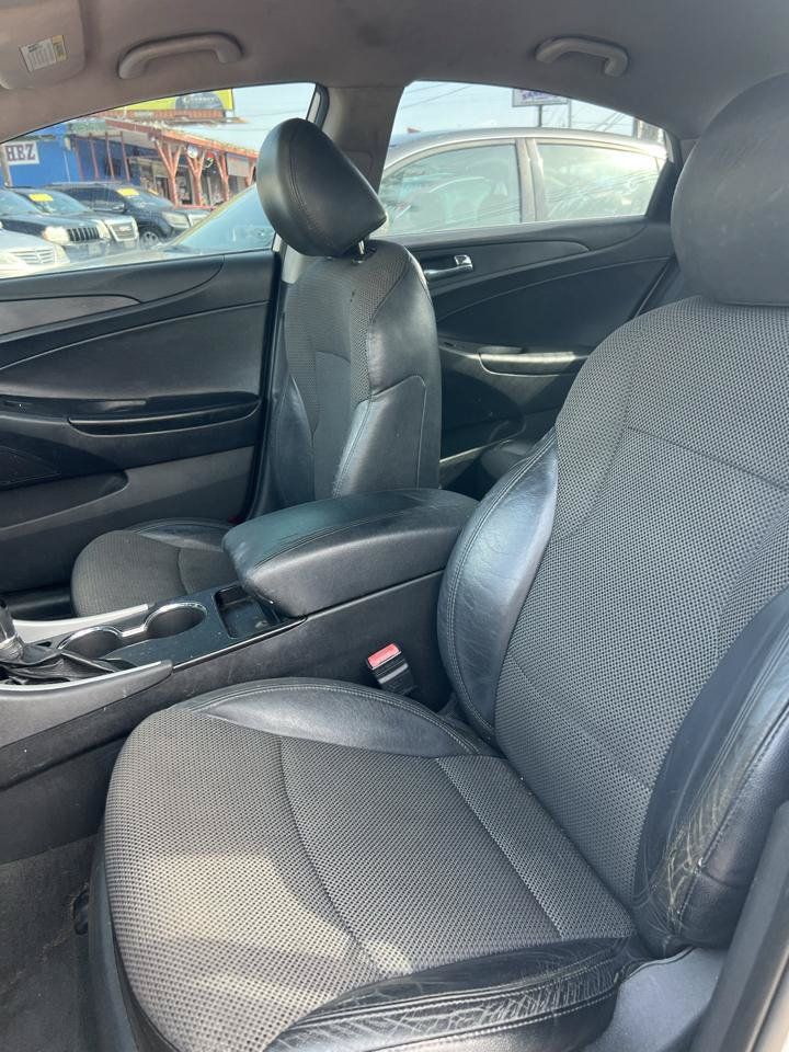 Used 2012 Hyundai Sonata SE FWD image 9