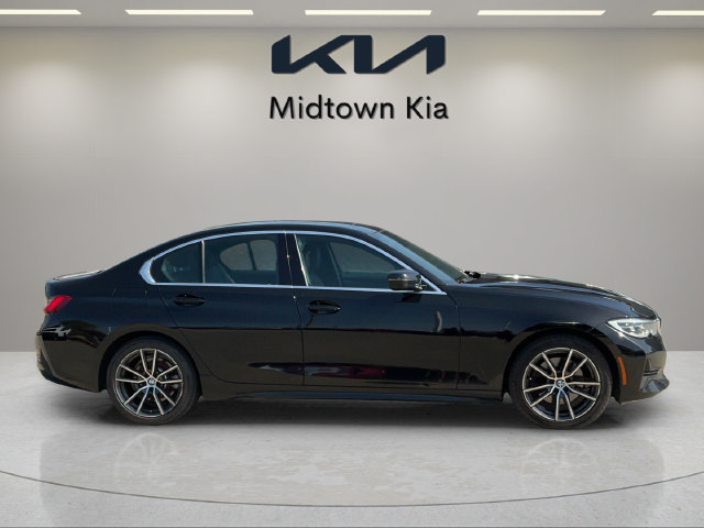 Used 2020 BMW 330i xDrive Sedan w/ Convenience Package AWD/4WD image 2