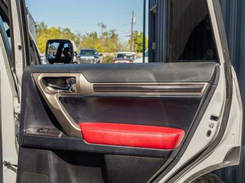 Used 2020 Lexus GX 460 Premium image 39