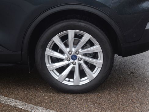 Used 2022 Ford Escape Titanium w/ Titanium Elite Package image 28