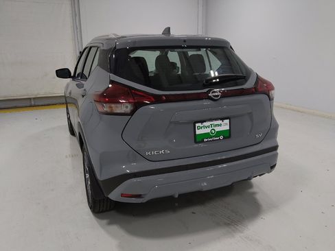 Used 2023 Nissan Kicks SV FWD image 6