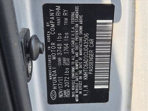 Used 2012 Hyundai Veloster FWD image 15