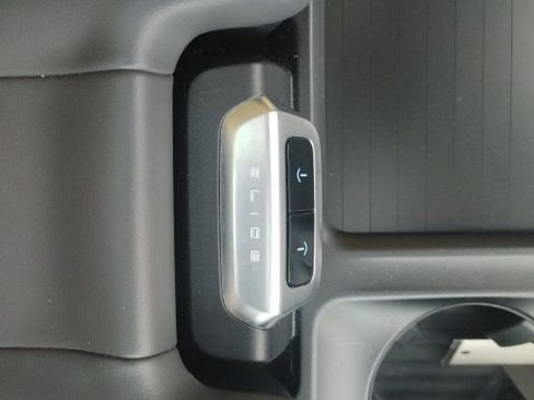 Used 2025 Ford Expedition Active image 23