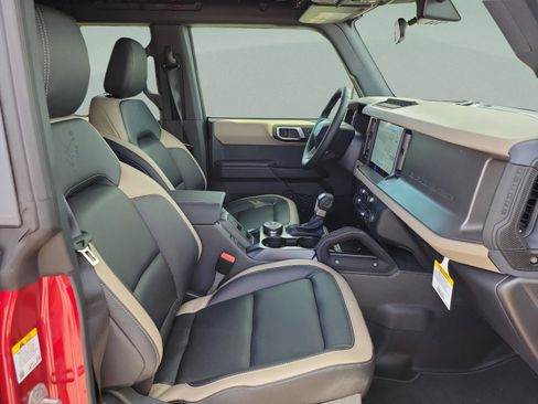 New 2025 Ford Bronco Big Bend w/ Black Diamond Package image 26