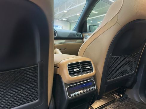 Certified 2024 Mercedes-Benz GLE 350 4MATIC image 18