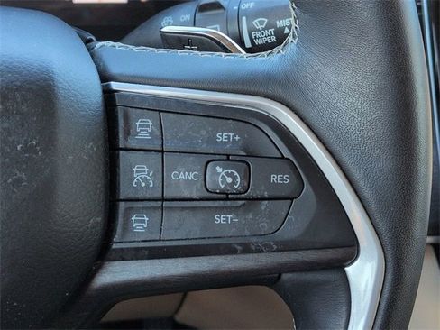 Certified 2021 Jeep Grand Cherokee L Limited w/ Luxury Tech Group II image 28