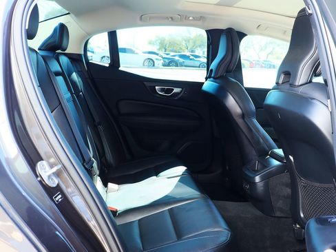 Used 2024 Volvo S60 B5 Core image 27