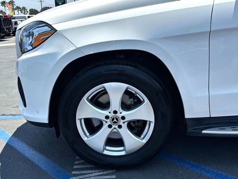 Used 2018 Mercedes-Benz GLS 450 4MATIC w/ Premium Package image 24