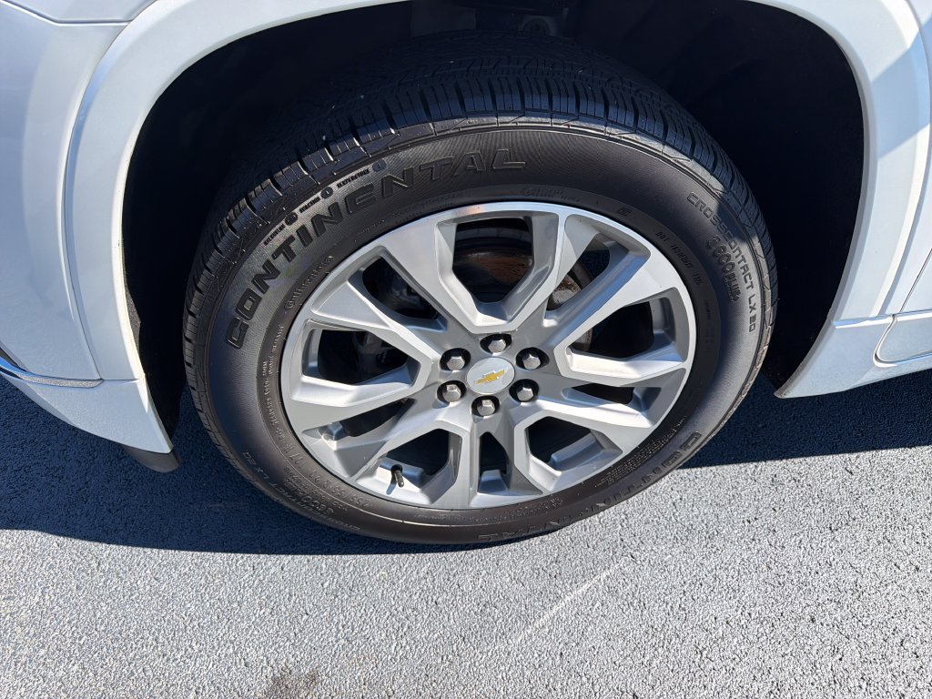 Used 2021 Chevrolet Traverse Premier AWD/4WD image 10