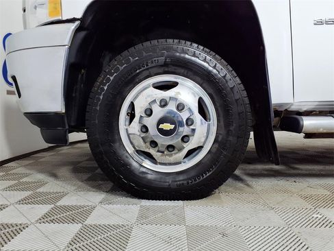 Used 2013 Chevrolet Silverado 3500 LTZ w/ LTZ Plus Package image 8