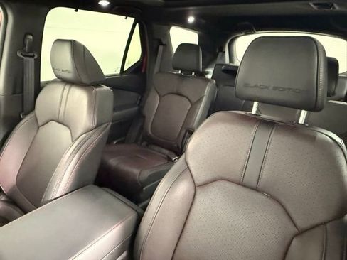 Used 2025 Honda Pilot Black Edition image 31