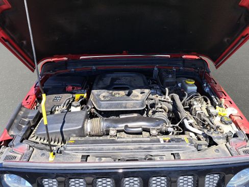 Used 2021 Jeep Wrangler Unlimited Sport image 26