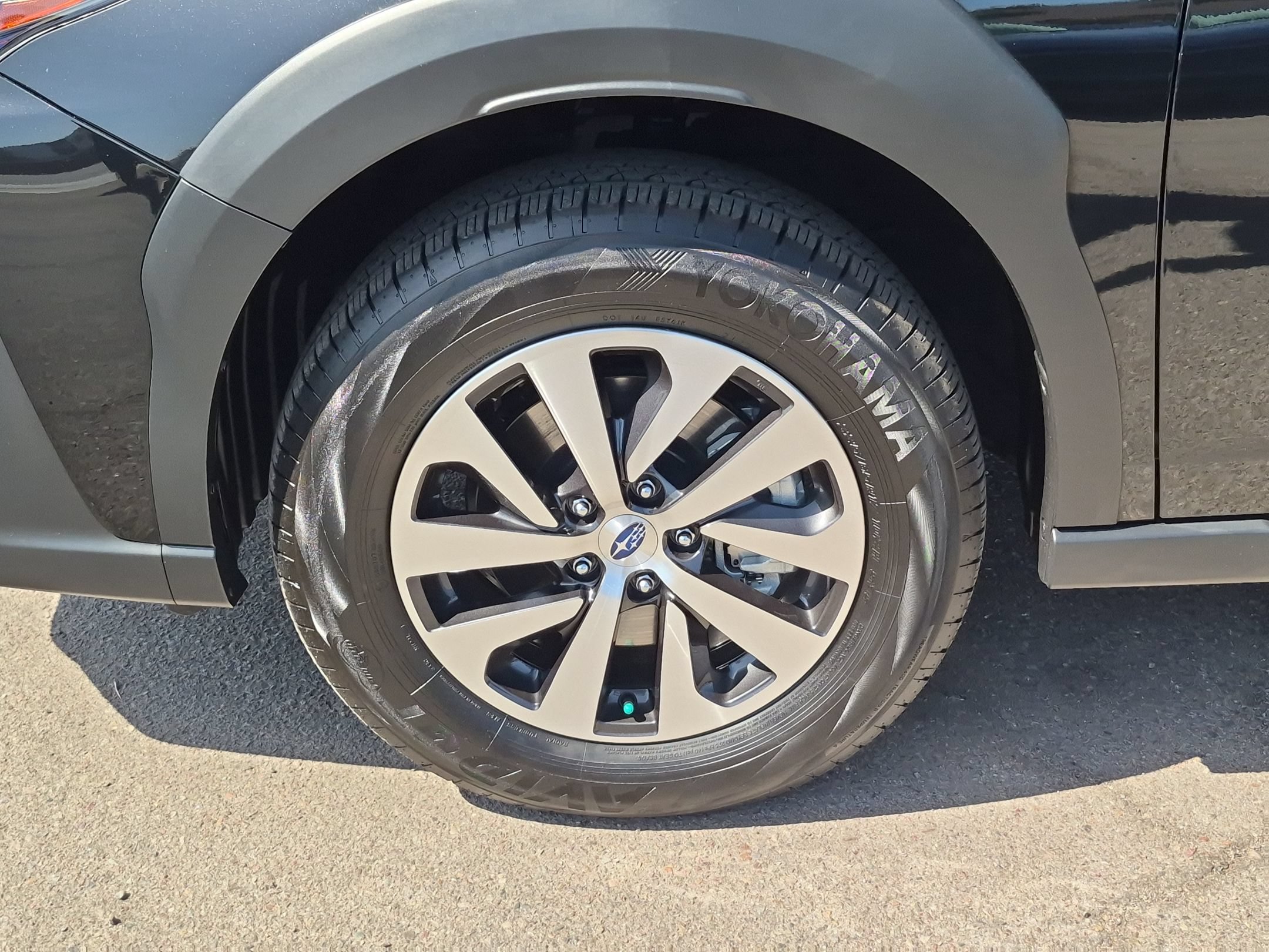 Certified 2025 Subaru Outback Premium AWD/4WD image 10