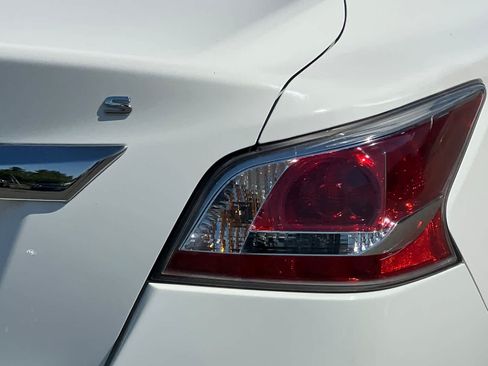 Used 2015 Nissan Altima 2.5 S FWD image 29