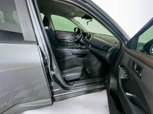 Used 2023 Nissan Rogue S FWD image 29