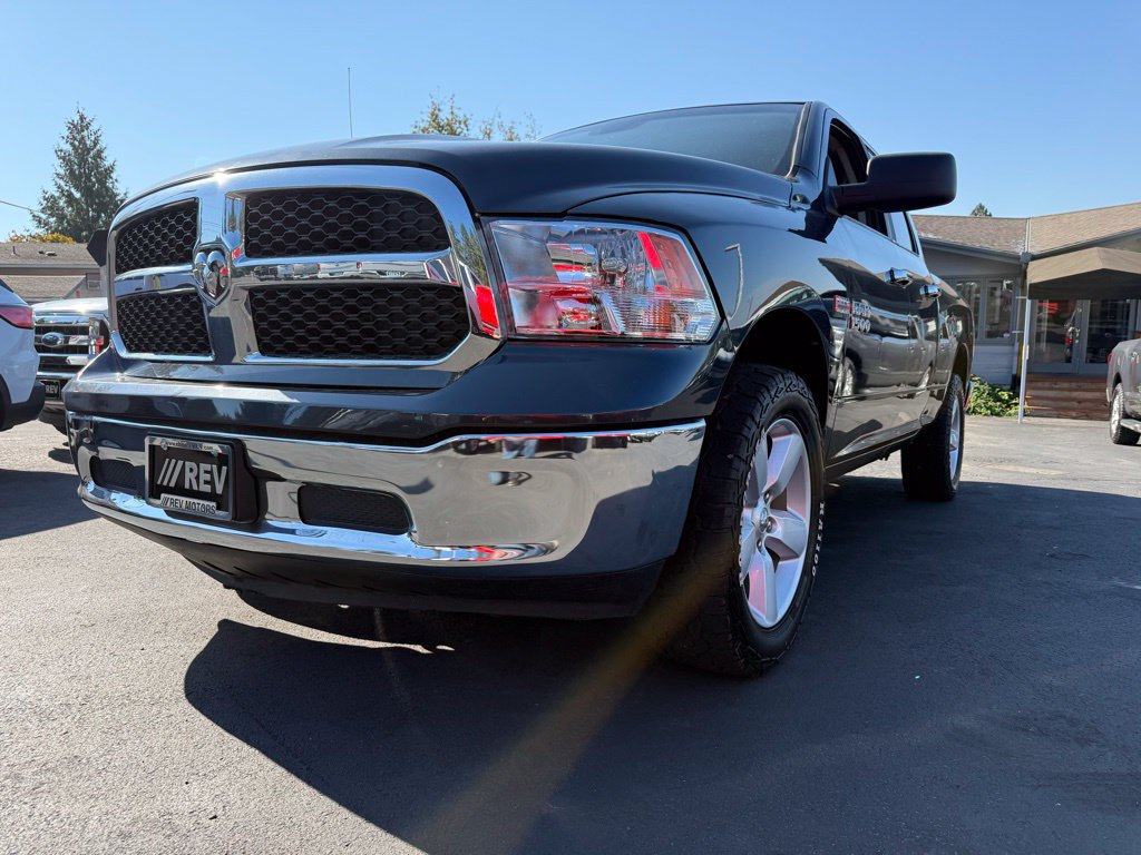 Used 2018 RAM 1500 Classic SLT AWD/4WD image 13
