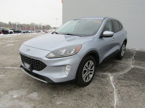 Used 2022 Ford Escape SEL AWD/4WD image 2