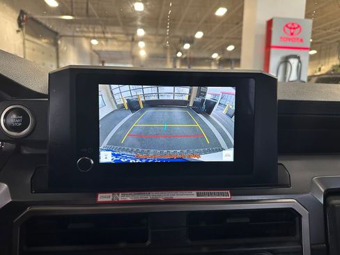 Certified 2025 Toyota 4Runner SR5 image 18